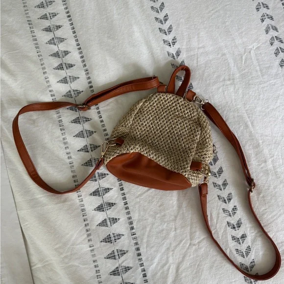 Topshop Tan and Brown Woven Backpack - Picture 4 of 6